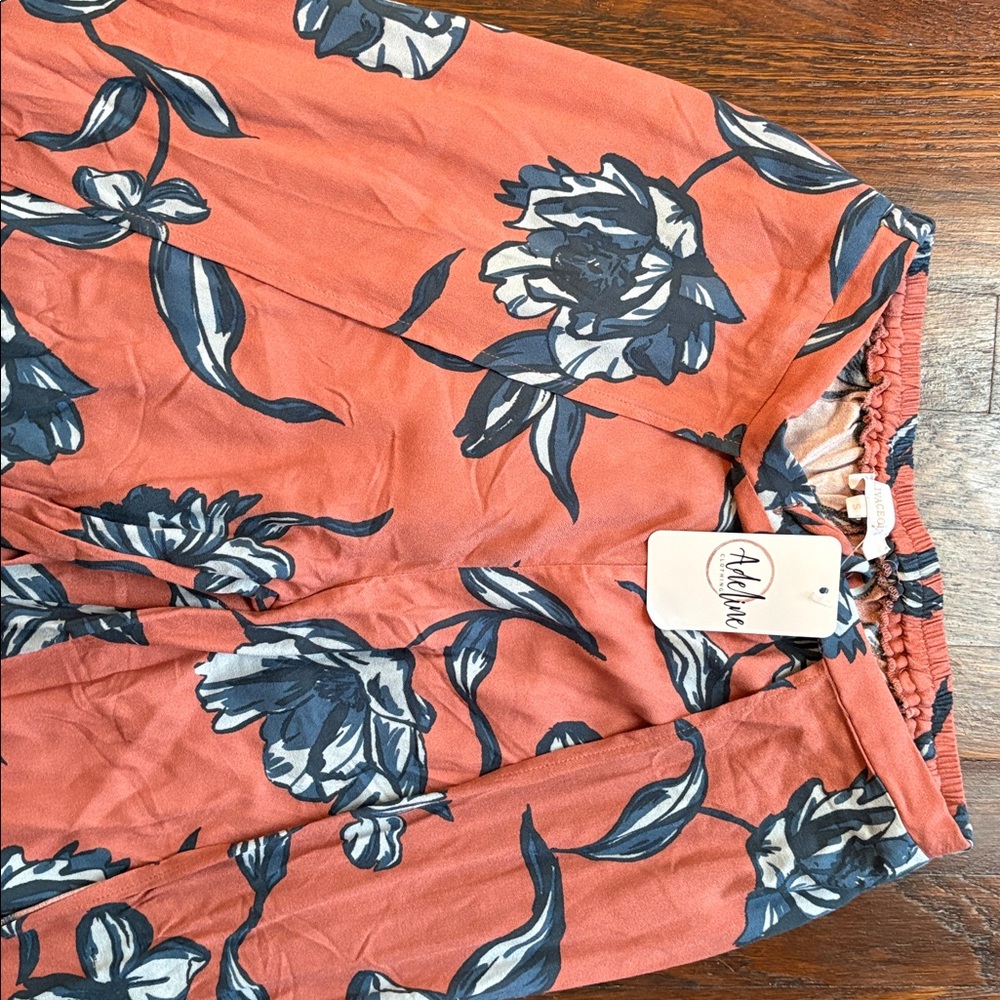 Oliviaceous floral pant - Picture 3 of 6